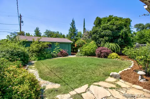 755 Gold St, Redding, CA 96001 photo 9