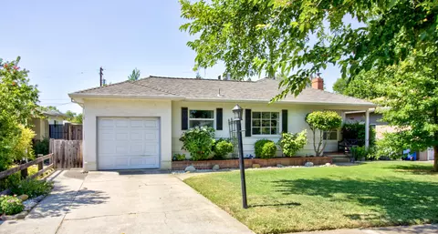 755 Gold St, Redding, CA 96001 photo 1