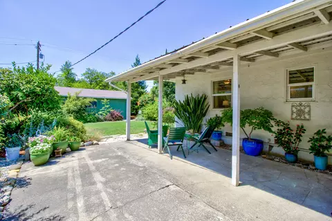 755 Gold St, Redding, CA 96001 photo 7