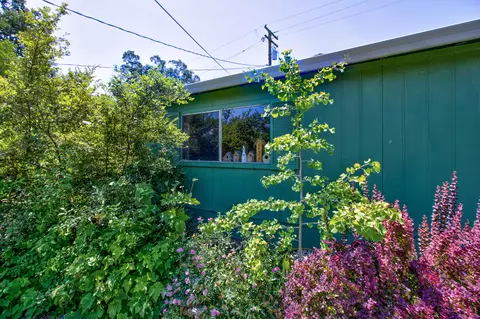 755 Gold St, Redding, CA 96001 photo 14