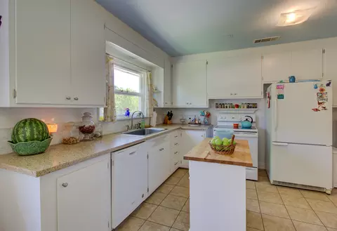 755 Gold St, Redding, CA 96001 photo 19