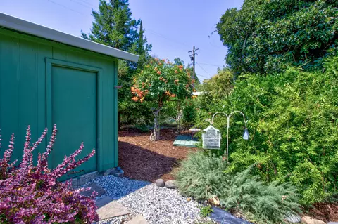 755 Gold St, Redding, CA 96001 photo 11