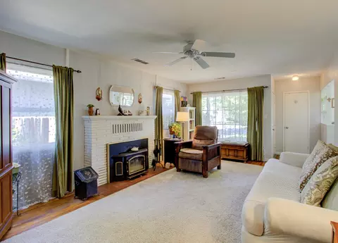 755 Gold St, Redding, CA 96001 photo 25