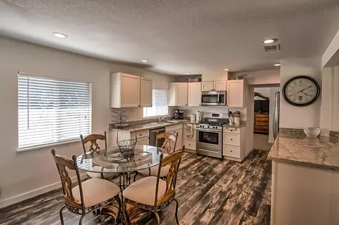 5441 Bonnyview Rd, Redding, CA 96001 photo 5