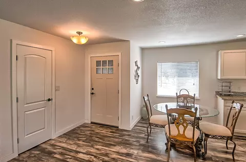 5441 Bonnyview Rd, Redding, CA 96001 photo 4