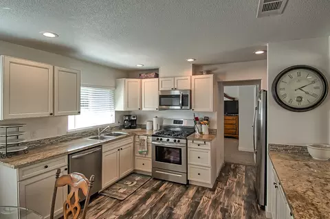 5441 Bonnyview Rd, Redding, CA 96001 photo 6