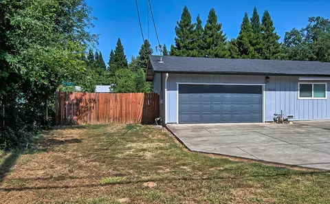 5441 Bonnyview Rd, Redding, CA 96001 photo 3