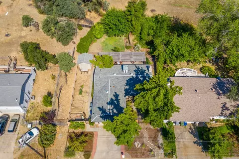 3484 Summit Dr, Redding, CA 96001 photo 25
