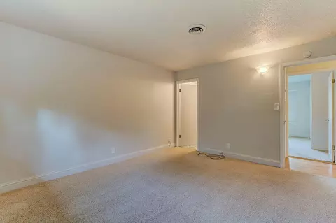 2001 Sycamore Dr, Redding, CA 96001 photo 15