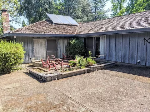 4388 Alta Mesa Dr, Redding, CA 96002 photo 28