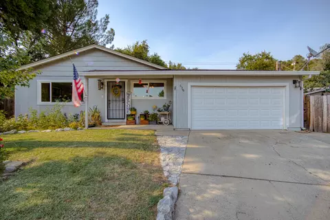 620 Christine Ave, Redding, CA 96003 photo 1