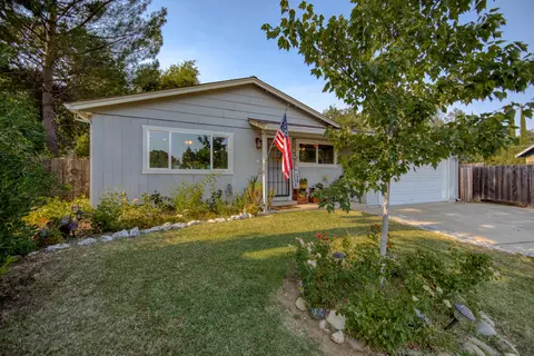 620 Christine Ave, Redding, CA 96003 photo 2