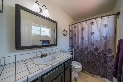 989 Willow Brook Ln, Redding, CA 96003 photo 16