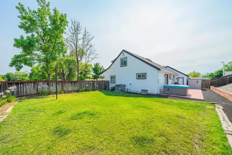 989 Willow Brook Ln, Redding, CA 96003 photo 28