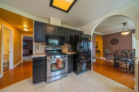 989 Willow Brook Ln, Redding, CA 96003 photo 10
