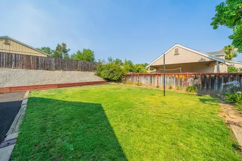 989 Willow Brook Ln, Redding, CA 96003 photo 29