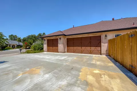 4603 Columbine Dr, Redding, CA 96002 photo 24