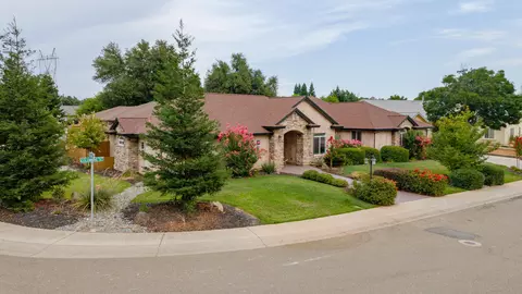 4603 Columbine Dr, Redding, CA 96002 photo 98