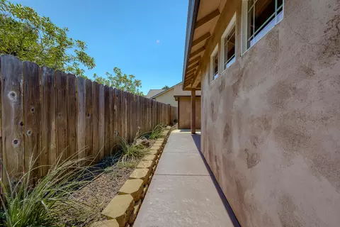 4603 Columbine Dr, Redding, CA 96002 photo 94