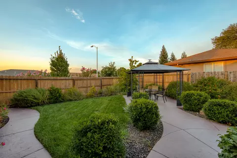 4603 Columbine Dr, Redding, CA 96002 photo 36