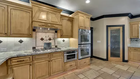 4603 Columbine Dr, Redding, CA 96002 photo 3