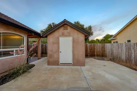 4603 Columbine Dr, Redding, CA 96002 photo 78