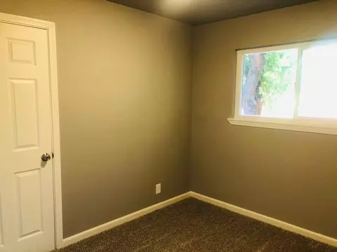 2175 Saturn, Redding, CA 96002 photo 9