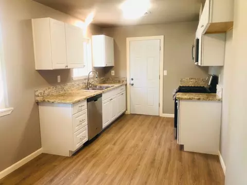 2175 Saturn, Redding, CA 96002 photo 5
