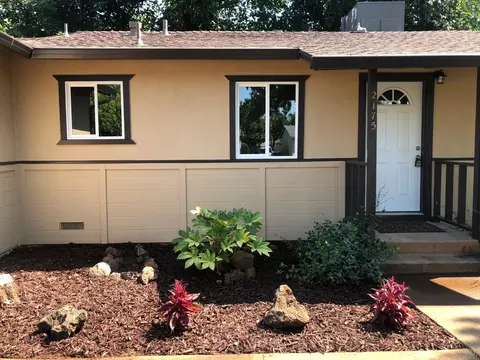 2175 Saturn, Redding, CA 96002 photo 2
