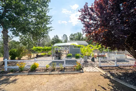 11433 Prosperity Ln, Redding, CA 96003 photo 37