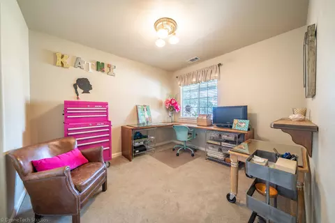 11433 Prosperity Ln, Redding, CA 96003 photo 14