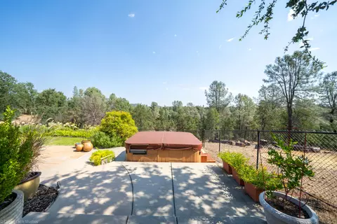 11433 Prosperity Ln, Redding, CA 96003 photo 27