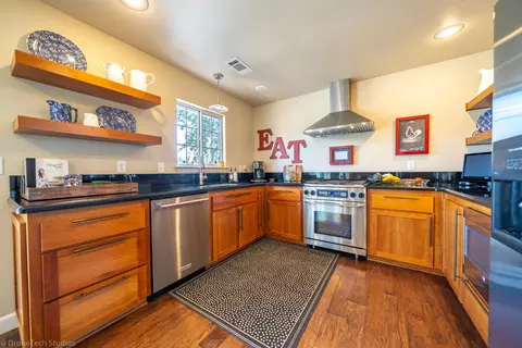 11433 Prosperity Ln, Redding, CA 96003 photo 8
