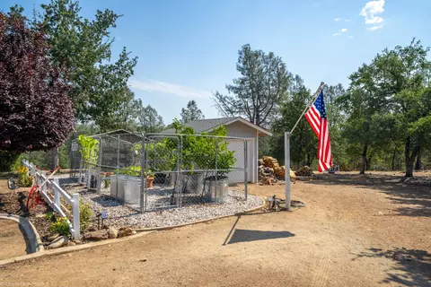 11433 Prosperity Ln, Redding, CA 96003 photo 32