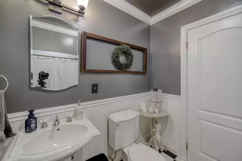 2253 California St, Redding, CA 96001 photo 14