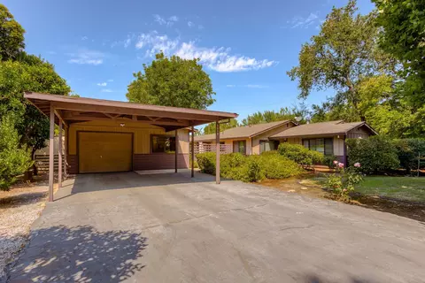 3012 Birch Way, Redding, CA 96002 photo 1