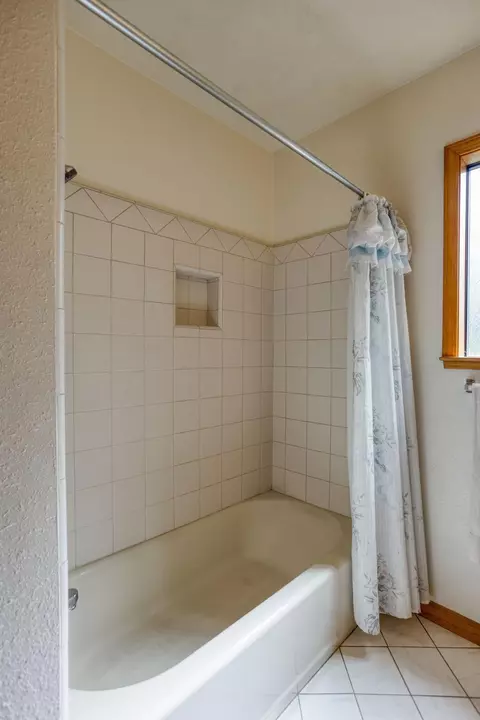 3012 Birch Way, Redding, CA 96002 photo 12