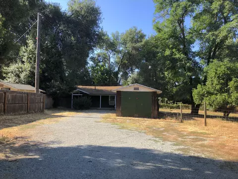 2870 Kelly Ln, Redding, CA 96002 photo 1