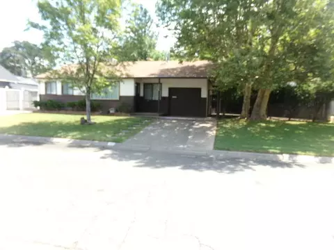 820 Dumosa Dr, Red Bluff, CA 96080 photo 1