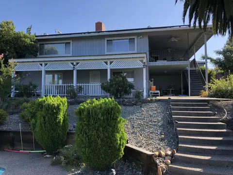 620 Oleta Dr, Redding, CA 96003 photo 1