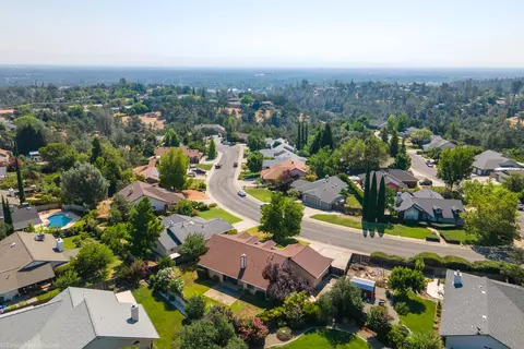 2799 Summerbreeze Pl, Redding, CA 96001 photo 40