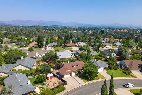 2799 Summerbreeze Pl, Redding, CA 96001 photo 38
