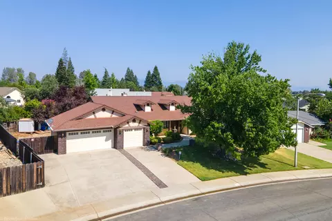 2799 Summerbreeze Pl, Redding, CA 96001 photo 1
