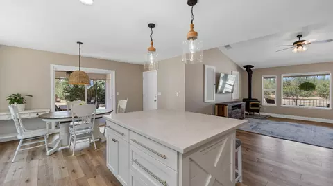 20105 Lupine Dr, Redding, CA 96002 photo 12