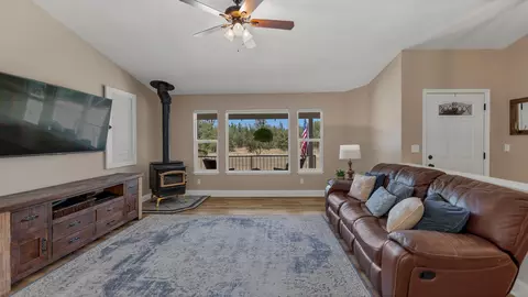 20105 Lupine Dr, Redding, CA 96002 photo 19