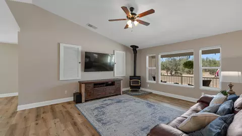 20105 Lupine Dr, Redding, CA 96002 photo 15