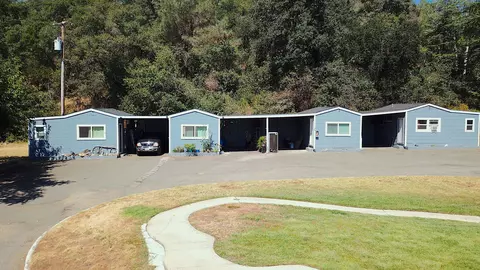 4070 Railroad Ave, Redding, CA 96001 photo 4