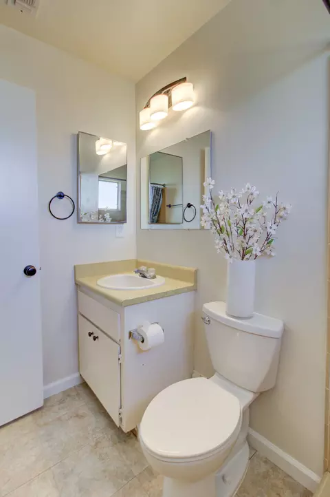 1325 Riviera Dr, Redding, CA 96001 photo 15
