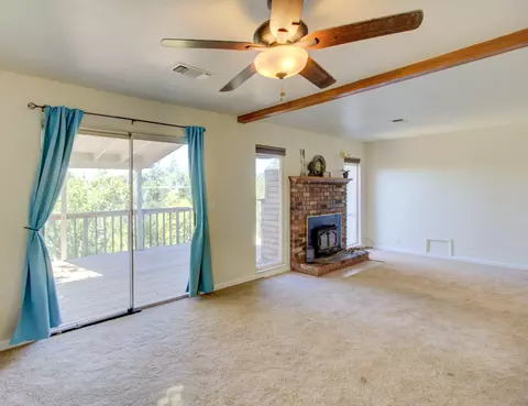 1325 Riviera Dr, Redding, CA 96001 photo 6
