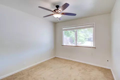 1325 Riviera Dr, Redding, CA 96001 photo 20